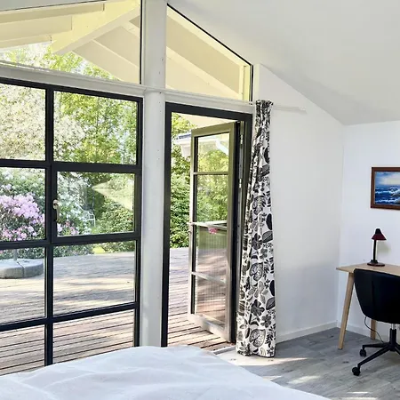 2 Bedroom Beautiful In